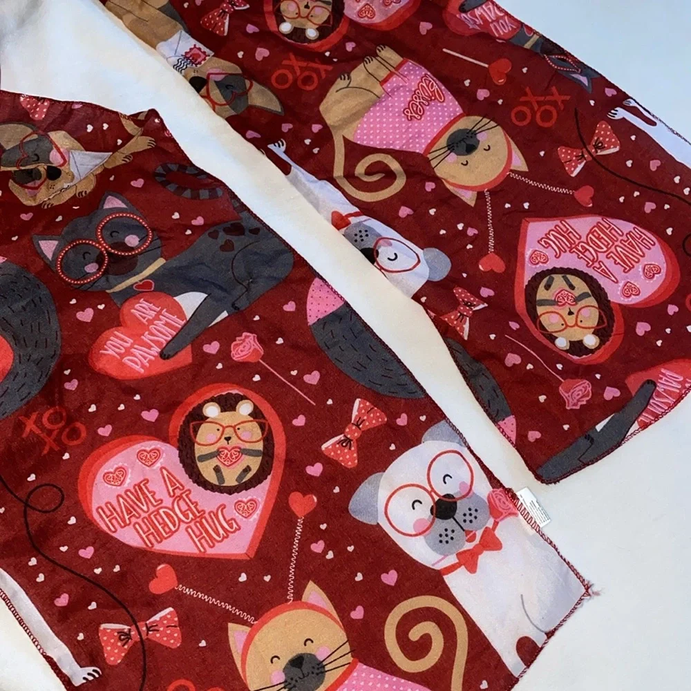 Red Heart Pattern Scarf‎ RED SCARF ECHARPE 60 IN X 11 IN.